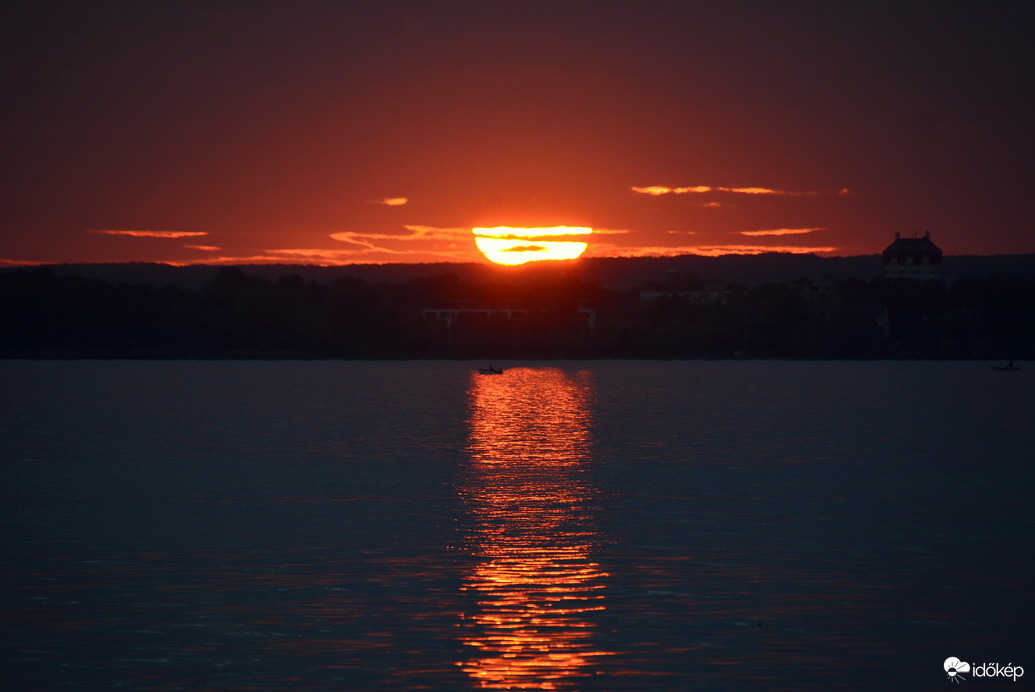 Októberi gyönyörű naplemente 10.07.