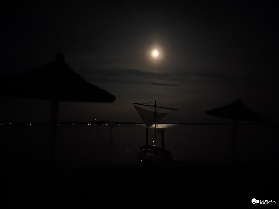 Jelenleg Vonyarcvashegyen