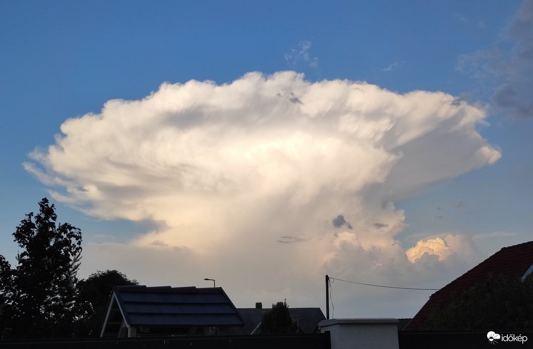 Üllő felhő 08.16.