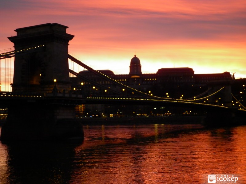 Budapesti alkonyat decemberből...