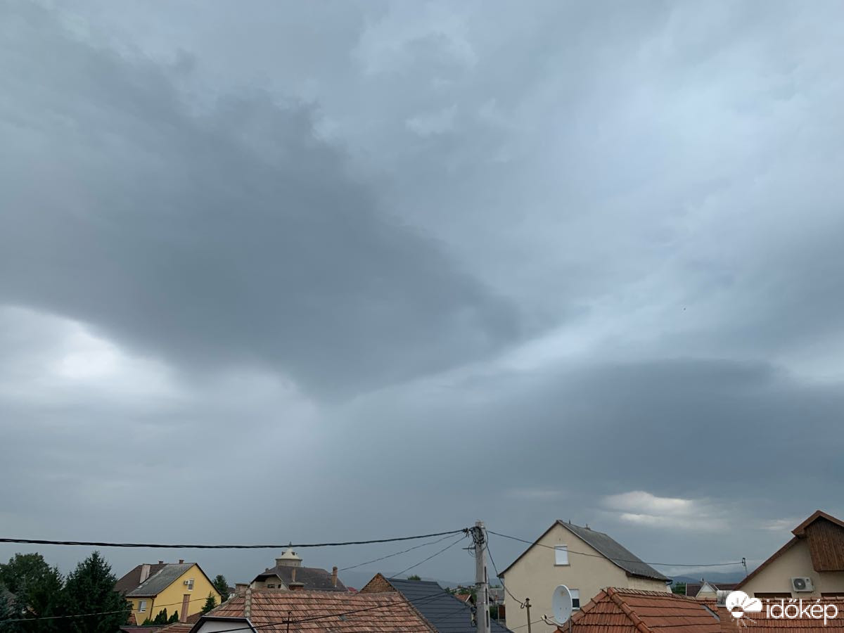 Gyöngyös