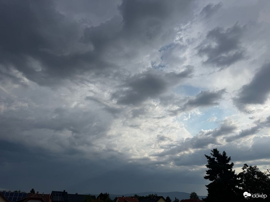 Gyöngyös