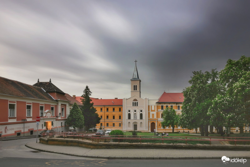 Érkezőben a hidegfront. 