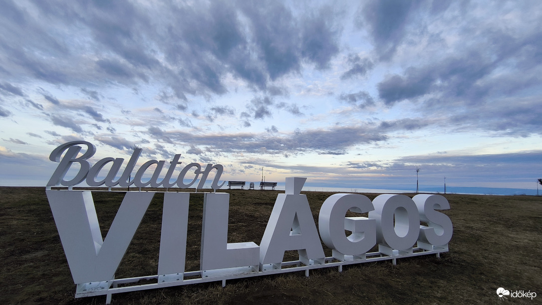 Balatonvilágos