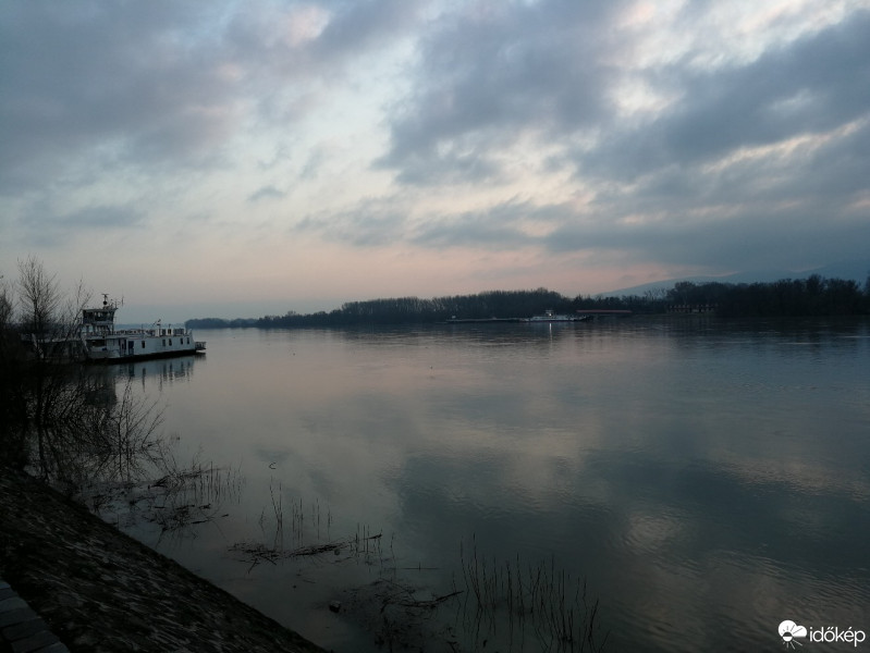 Vác