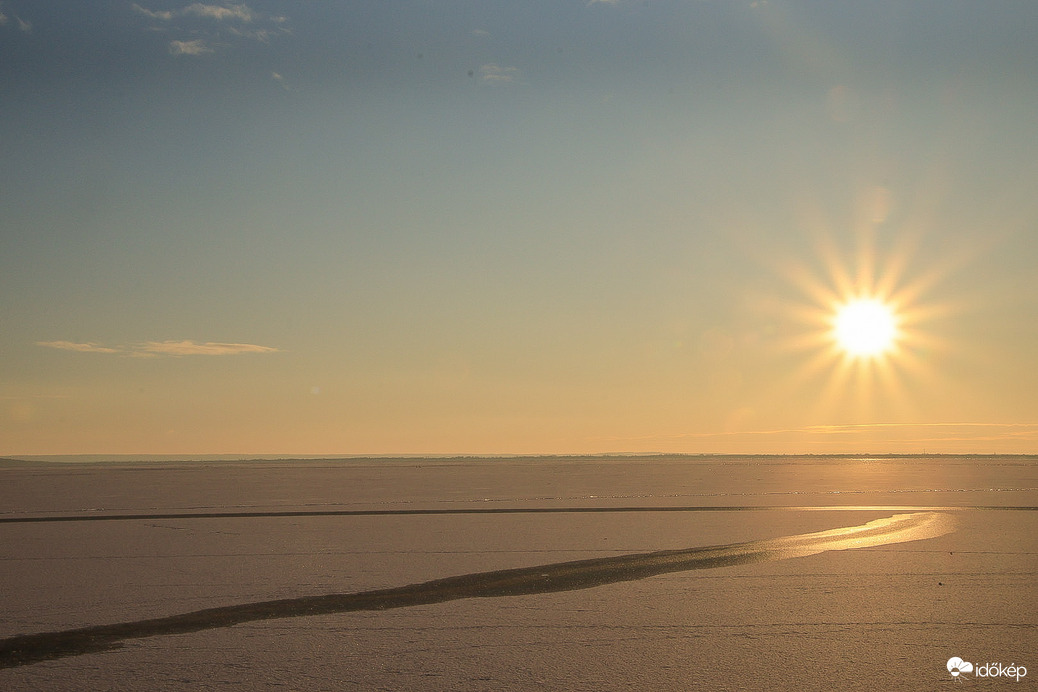 Mintha nem is a Balaton jege volna…