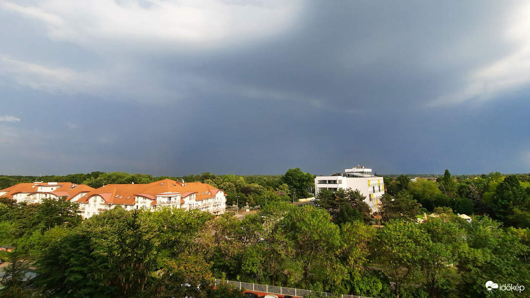 Vihar előtt