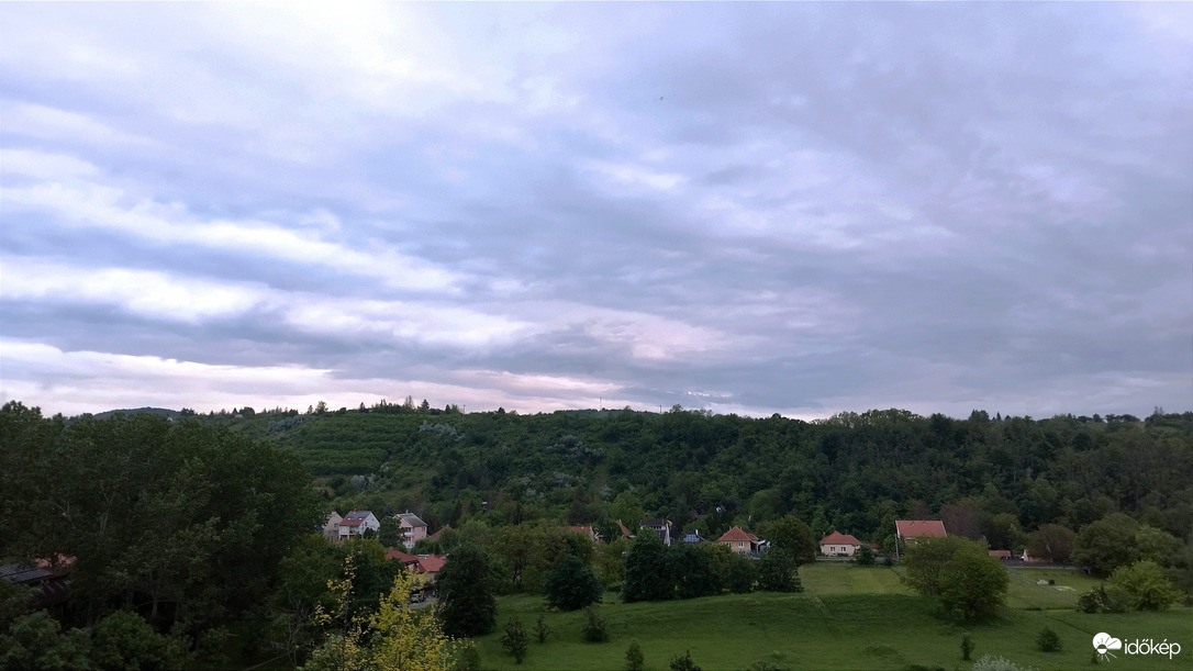 Felhők.