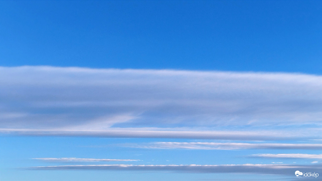Felhők.