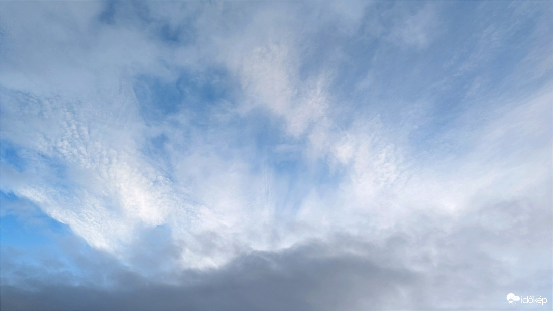 Felhők.