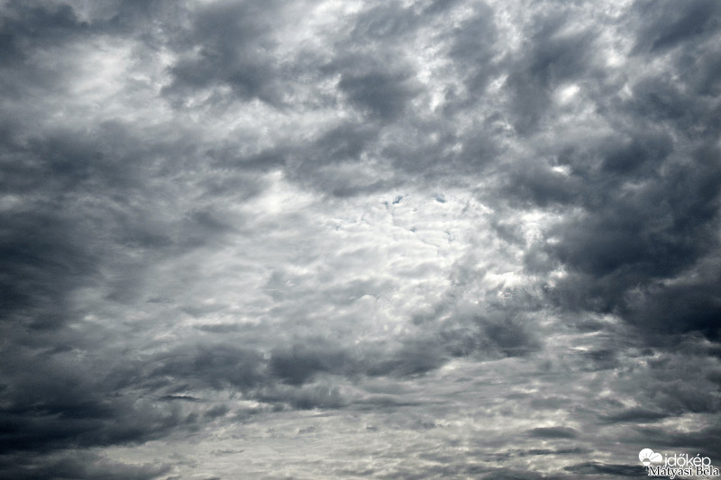 Felhők.