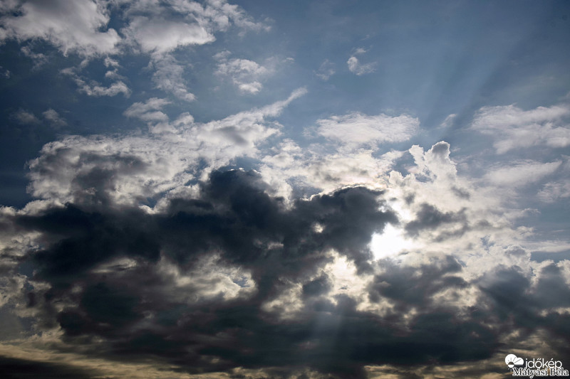 Felhők.