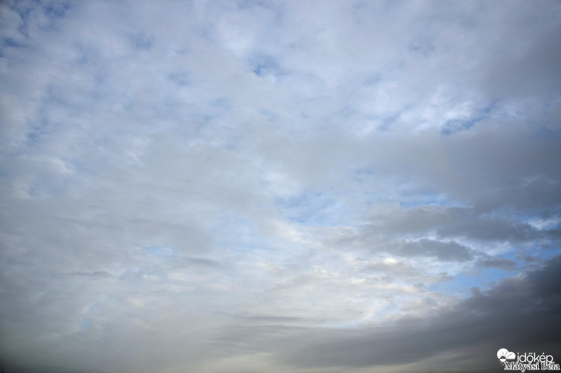 Felhők.