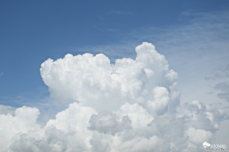 Felhők 1.0