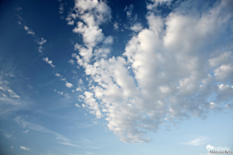 Felhők 1.0
