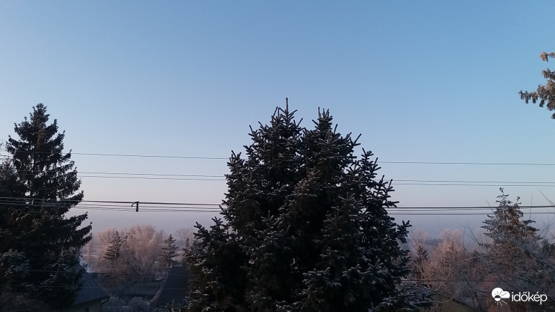 Téli reggel Őrbottyánban