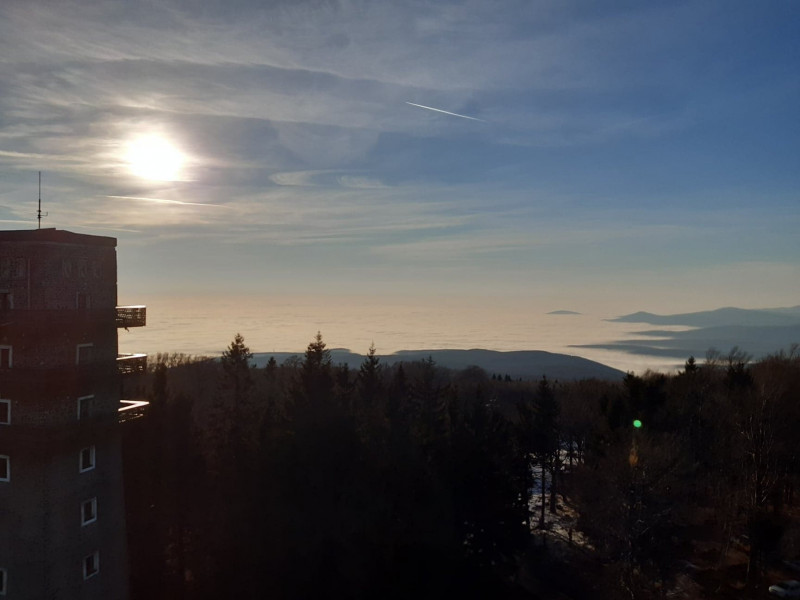 Hidegpárna a Kékestetőről nézve