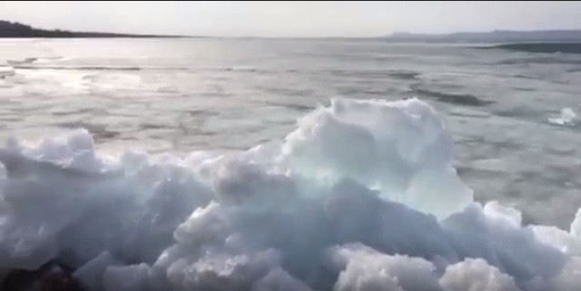 Jég feltorlódása a parton