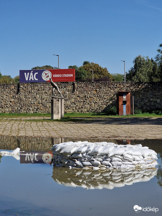 Vác