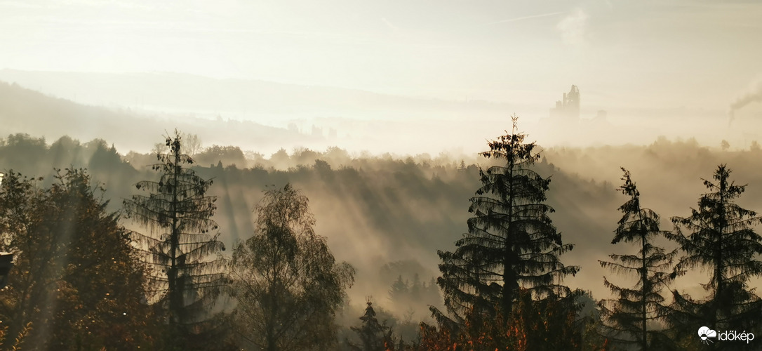 Köd a Dunakanyarban 