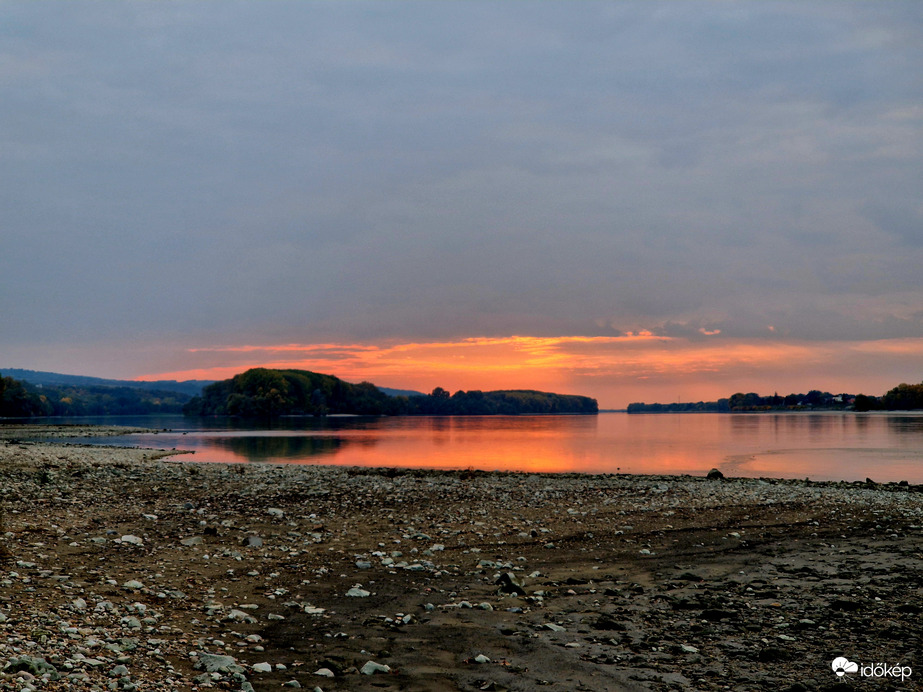 lemenő nap utáni fények