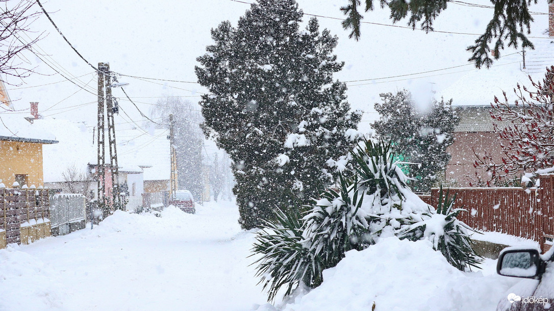 Intenzív havazás Dunaszentgyörgyön