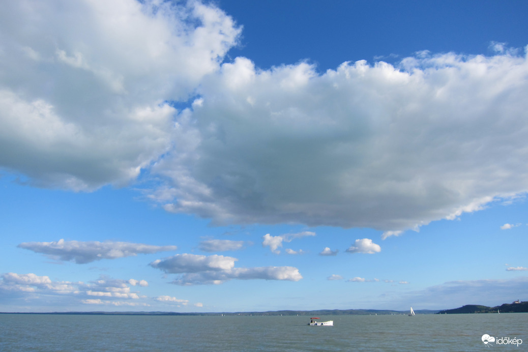 Balatonfüred fölött az ég 2. 