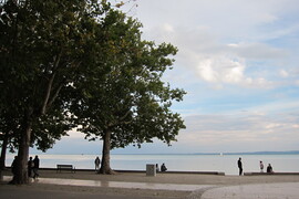 Balatonfüreden, a Tagore sétányon