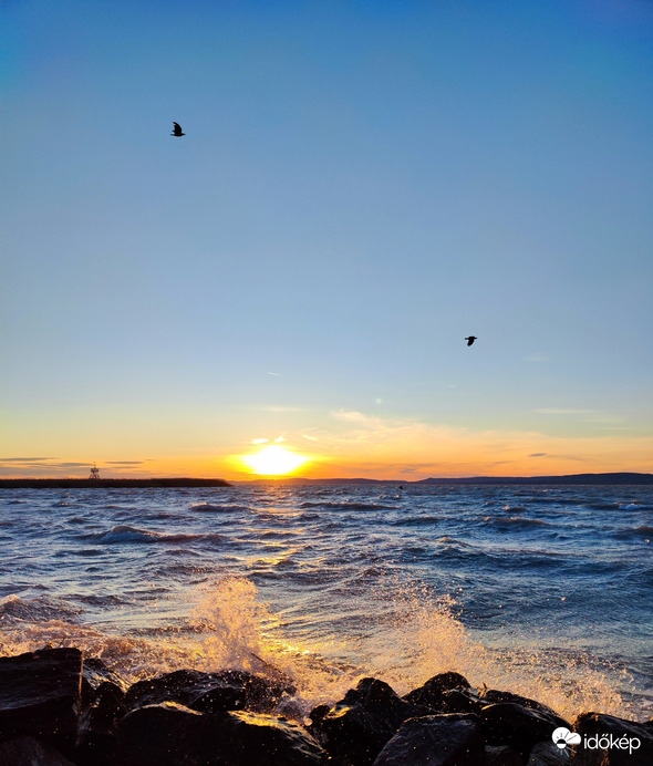 Vízpermet ellenfényben 