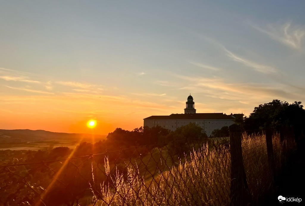 Naplemente Pannonhalmán
