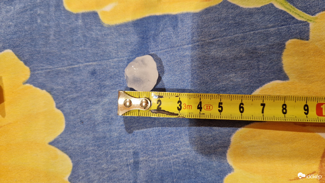 2 cm-es jég