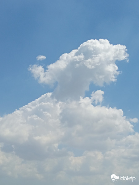 Kitörni készülő vulkán?  :))