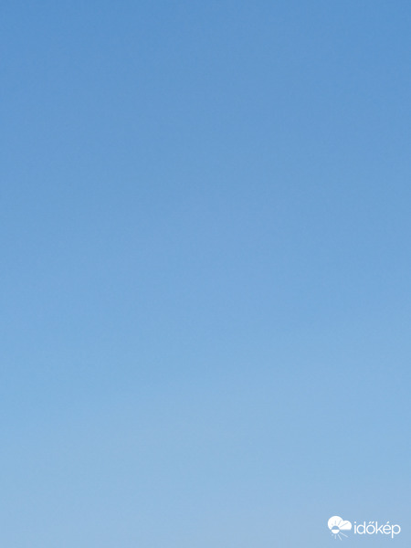 Se felhők, se madarak