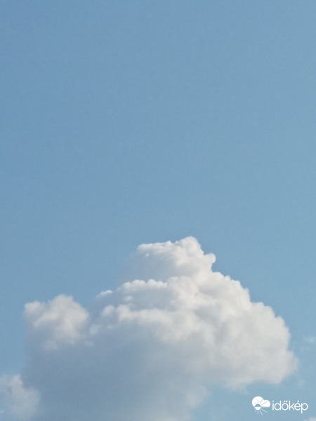 Kötött sapka pom-pommal:D