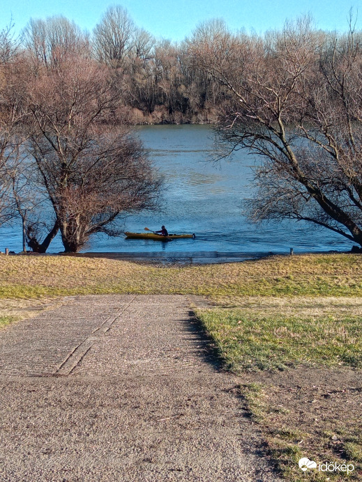 A szép időjárás kicsalta a lapátos embert ;)