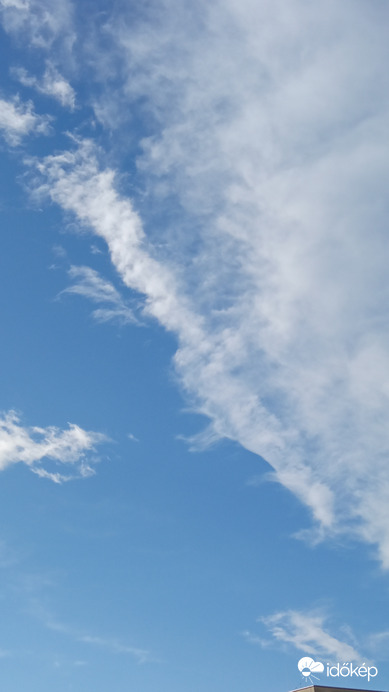 "Elvonult a vihar, kisütött a Nap"...