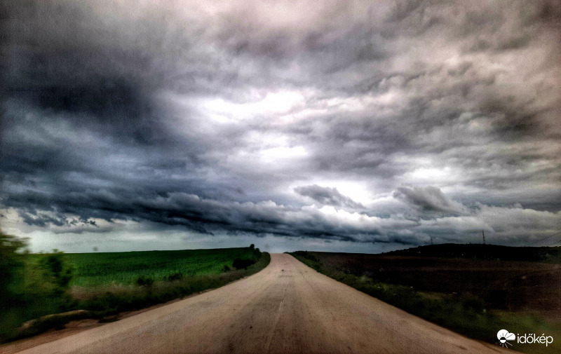 Borúsan is lehet szép