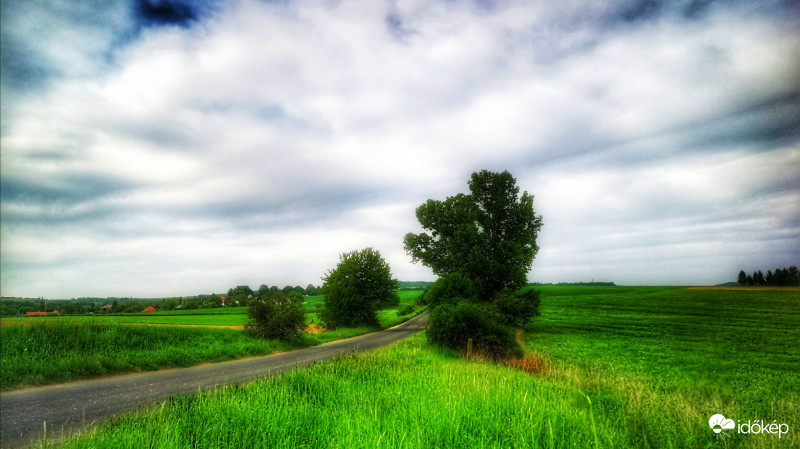 Helló felhős Május 1. 