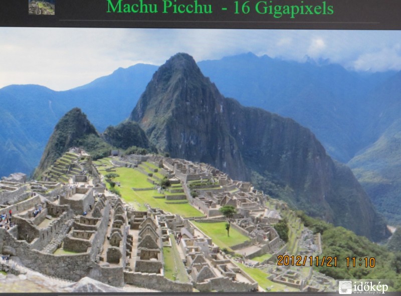 Machu Picchu  16 Gigapixels