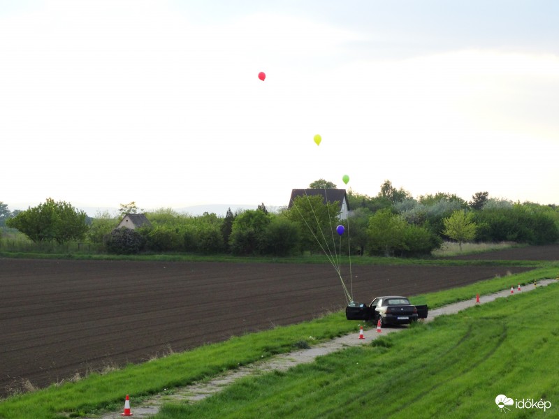 Színes lufik - szélmérés - 1961