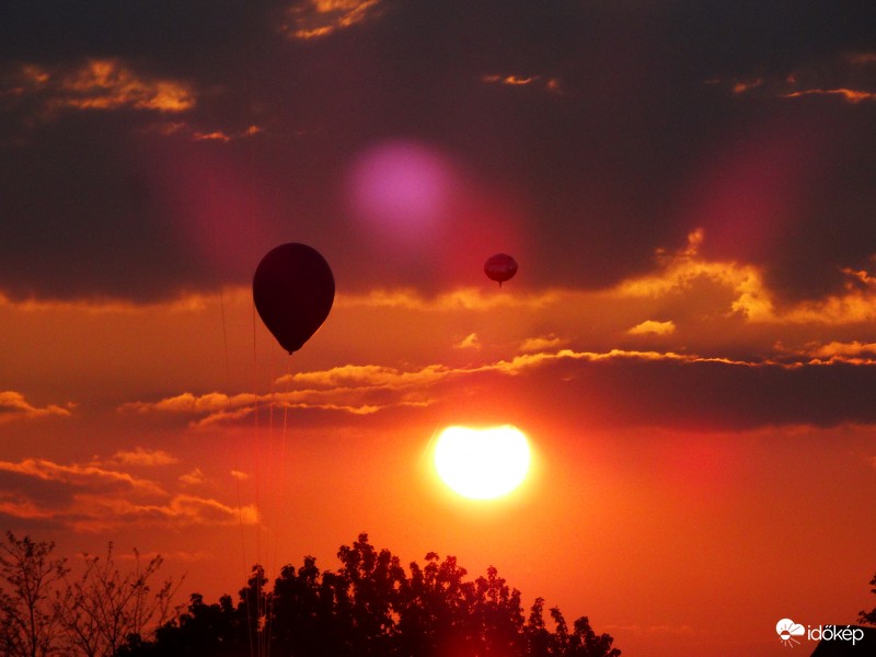 Színes lufik - szélmérés - 1977
