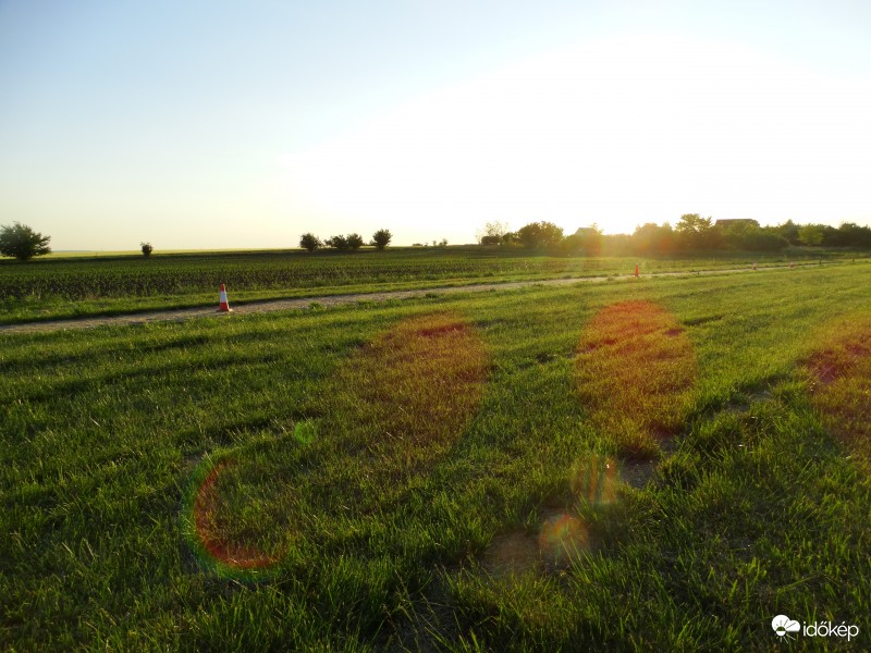 Napkelte-Napnyugta máj.17-18-2377