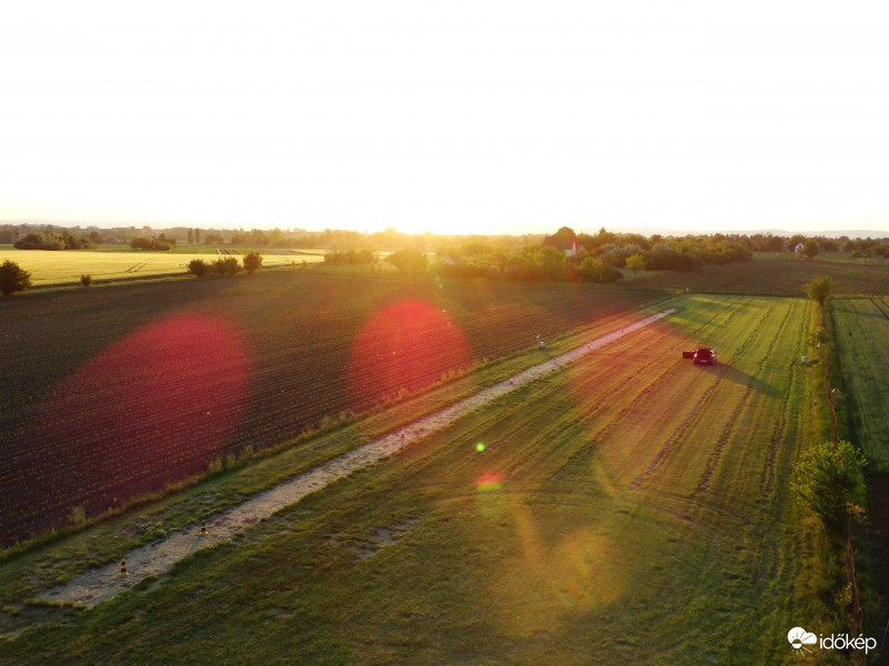 Napkelte-Napnyugta máj.17-18-2386