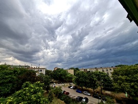 Mindjárt indul a buli