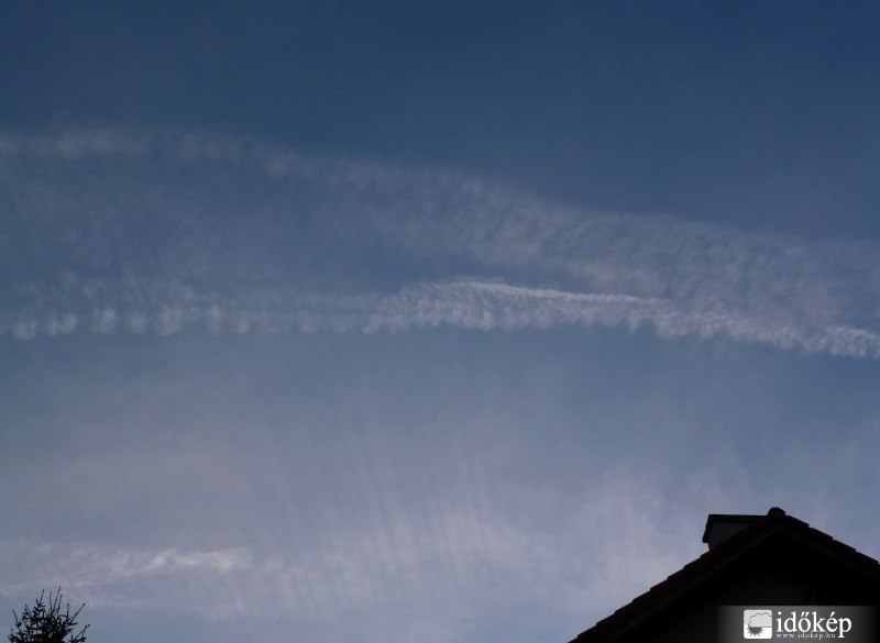 Gödöllő felett (ma 16:27-kor)