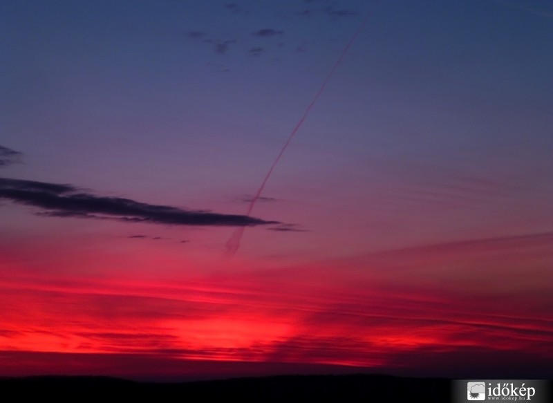 Izzó horizont (ma 05:56-kor)