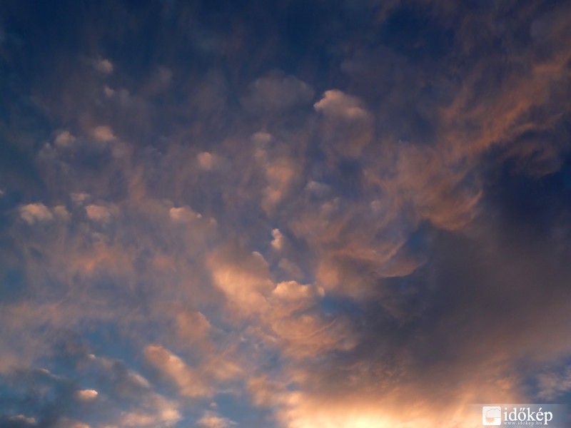 Gödöllő felett (ma 19:23-kor)