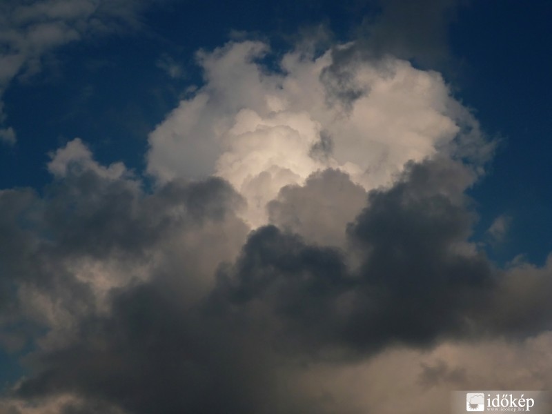 Tornyosulás (2016. 05. 11., 18:07-kor)