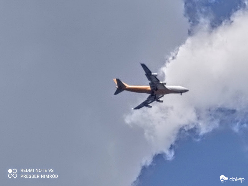 Nagyon-nagyon-nagyon alacsonyan szállt