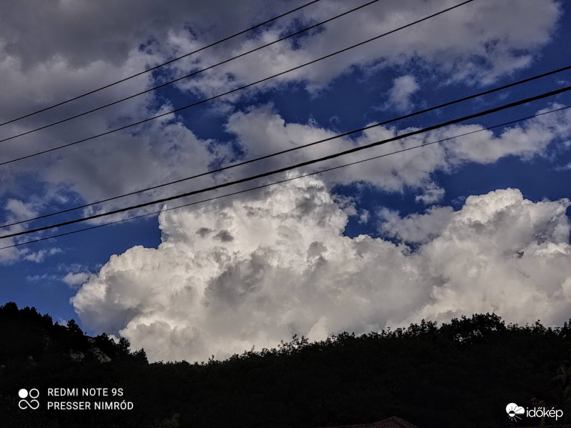 Amikor leszáll a felhő a hegyre
